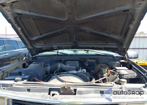 1998 Chevrolet K1500 Fleetside z USA, uszkodzony, nr VIN 2GCEK19R2W1202178